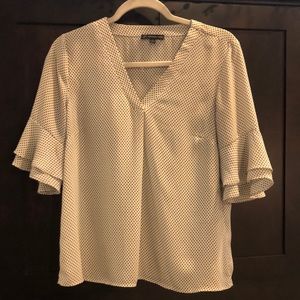 Adrianna Papell, Women’s blouse. White with black polka dots. Size small.